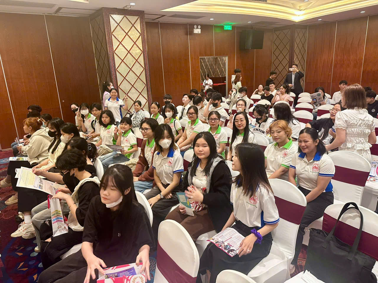 Hoạt động trải nghiệm và giao lưu Hoa Ngữ Mỹ Xuân
